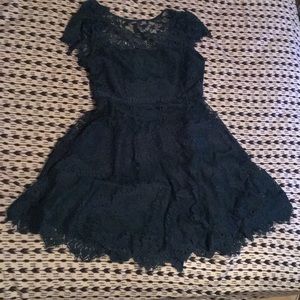 Emerald Green Lace Cocktail Dress